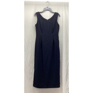 VIRGO Women's (Size 8) Black Sleeveless V-Neck Dress